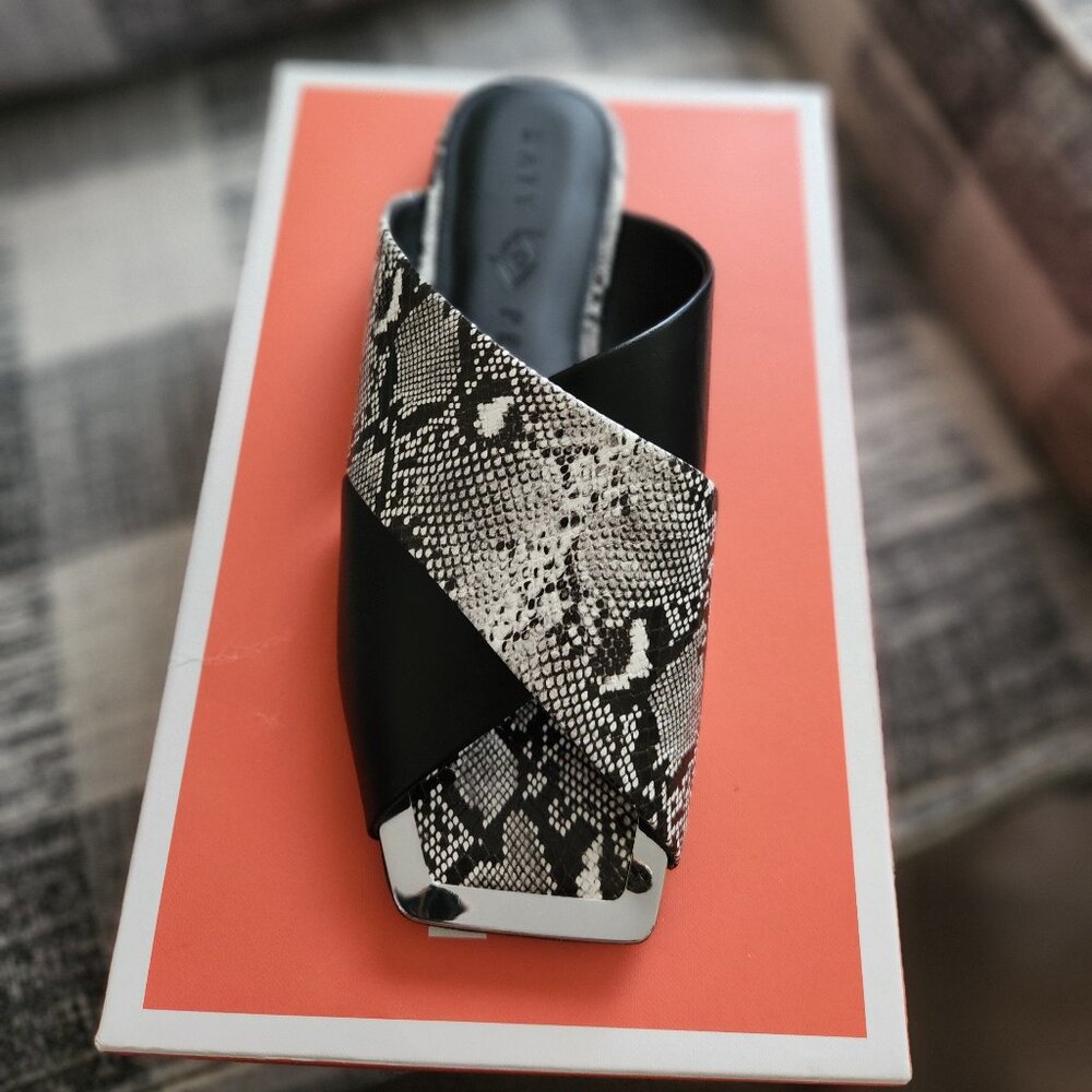 Katy Perry snake print slides